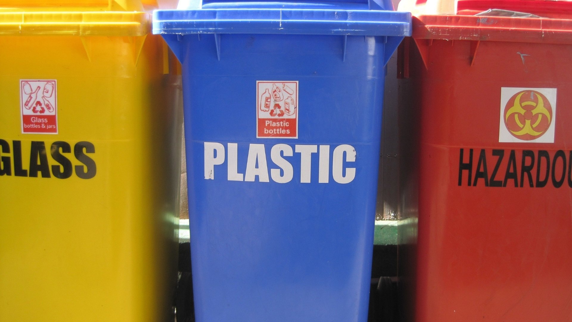 LA Sanitation SAFE Centers Hazardous Waste Los Angeles Official Guide: Locations, Hours, and Accepted Materials